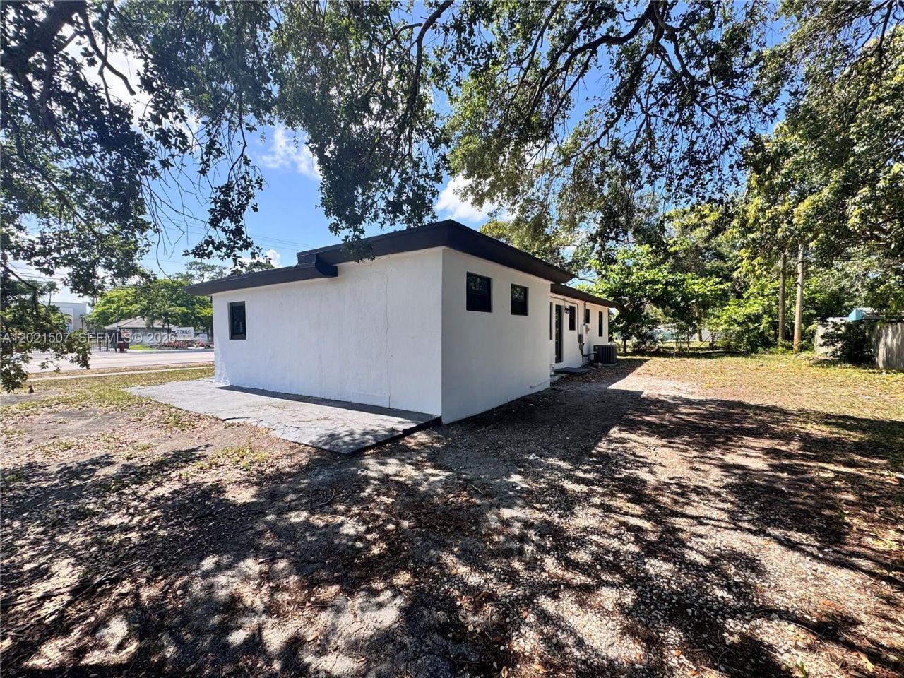 16301 NW 32nd Ave , Miami Gardens, FL 33054 Photo