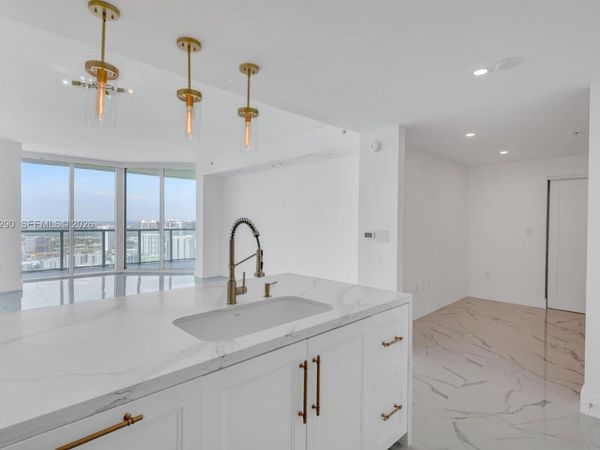 1900 N Bayshore Dr, Unit 3716, Miami, FL 33132