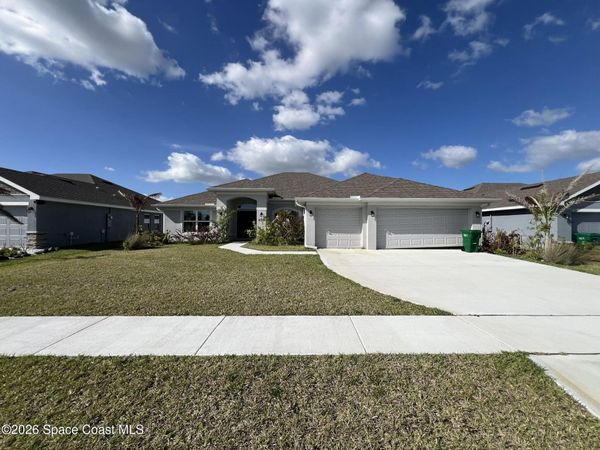 8729 Waterstone Boulevard, Fort Pierce, FL 34951