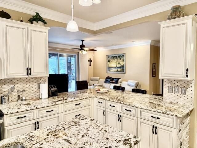 598 NW Waverly Circle S, Port Saint Lucie, FL 34983 Photo