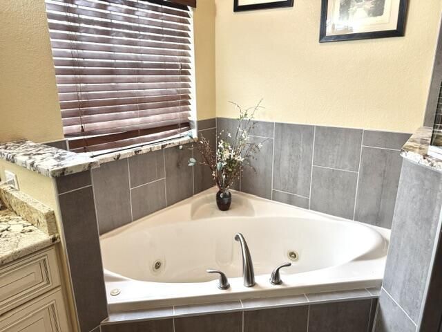 598 NW Waverly Circle S, Port Saint Lucie, FL 34983 Photo