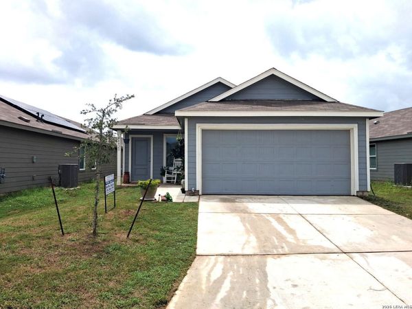 14820 ONYX PL, Elmendorf, TX 78112