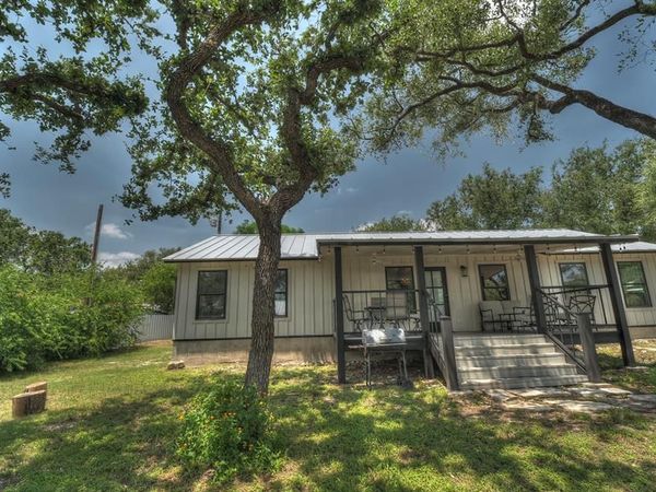 190 Oak Hill Drive, Leakey, TX 78873