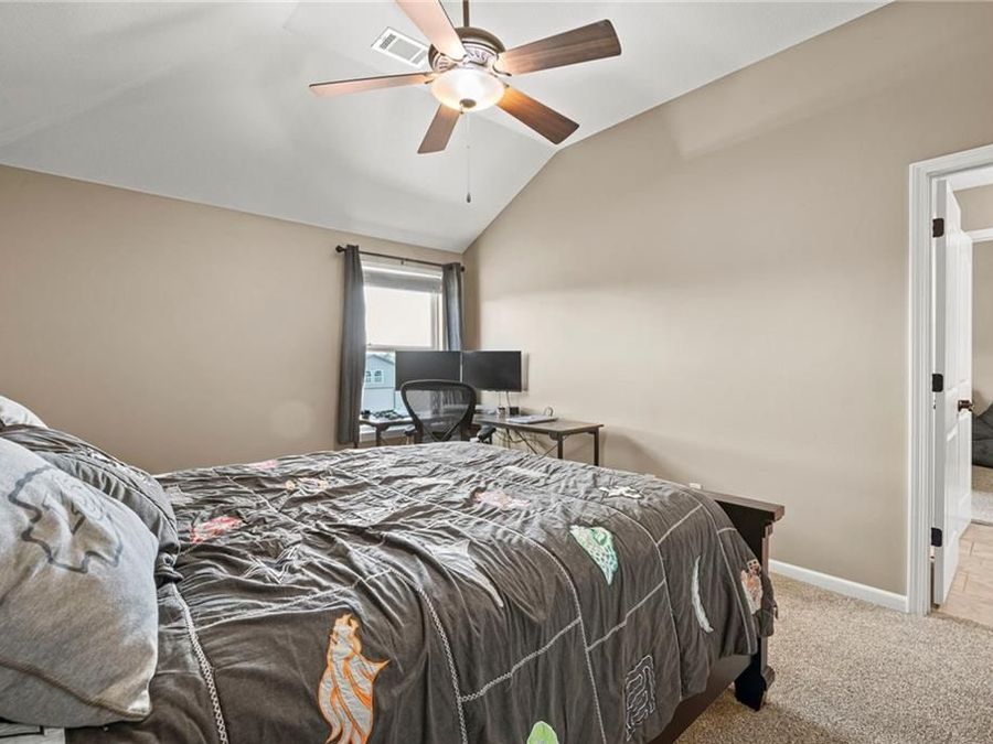 Property Image 38