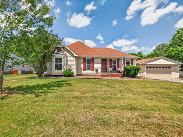 3223 Westbrook Dr , Murfreesboro, TN 37130