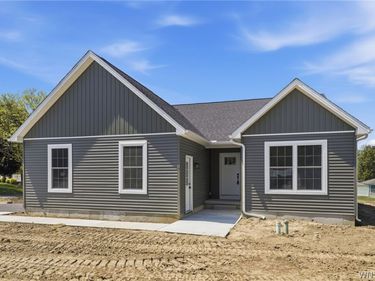 25 Buell Street, Akron, NY 14001