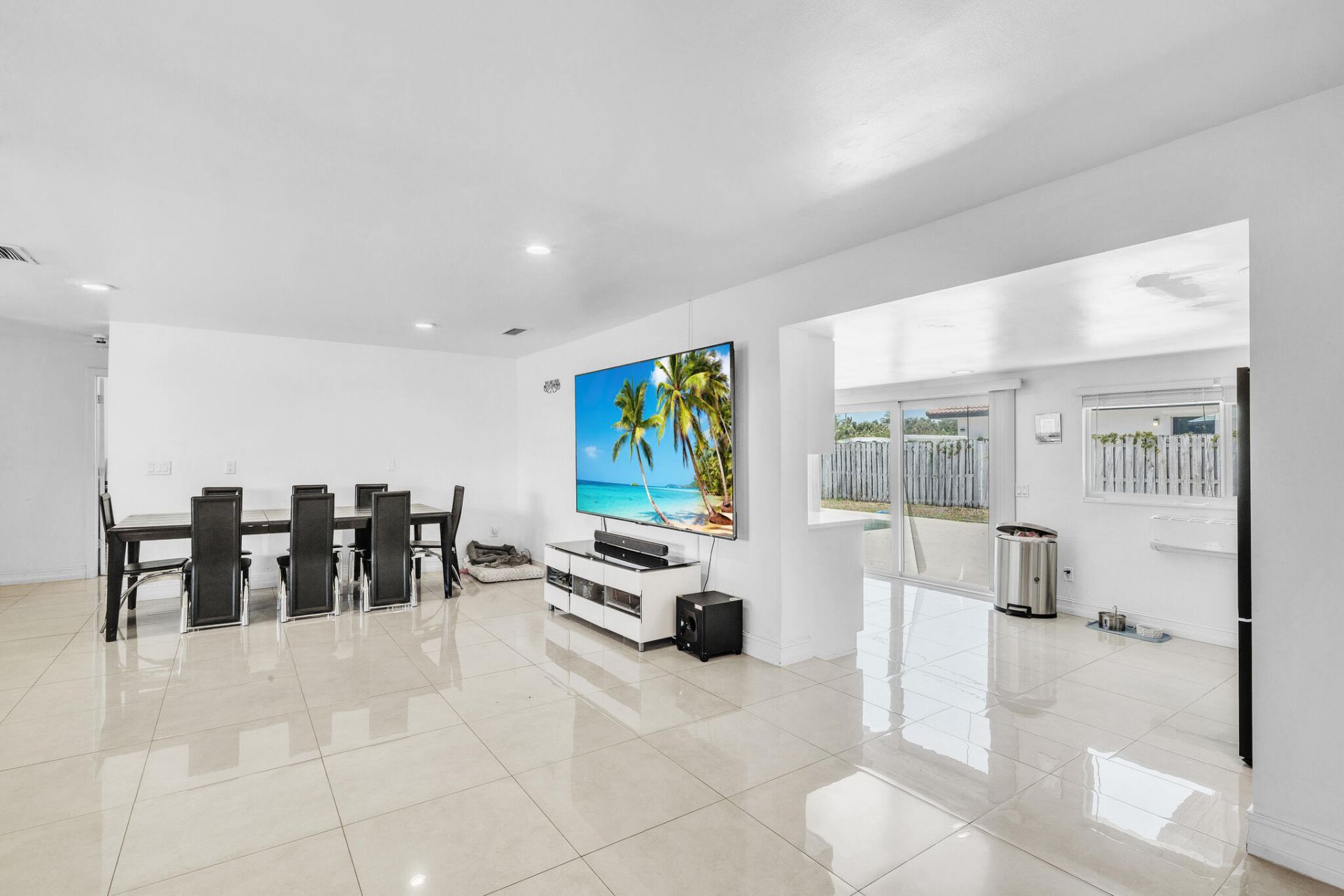 2298 NE 2nd Avenue, Boca Raton, FL 33431 Photo