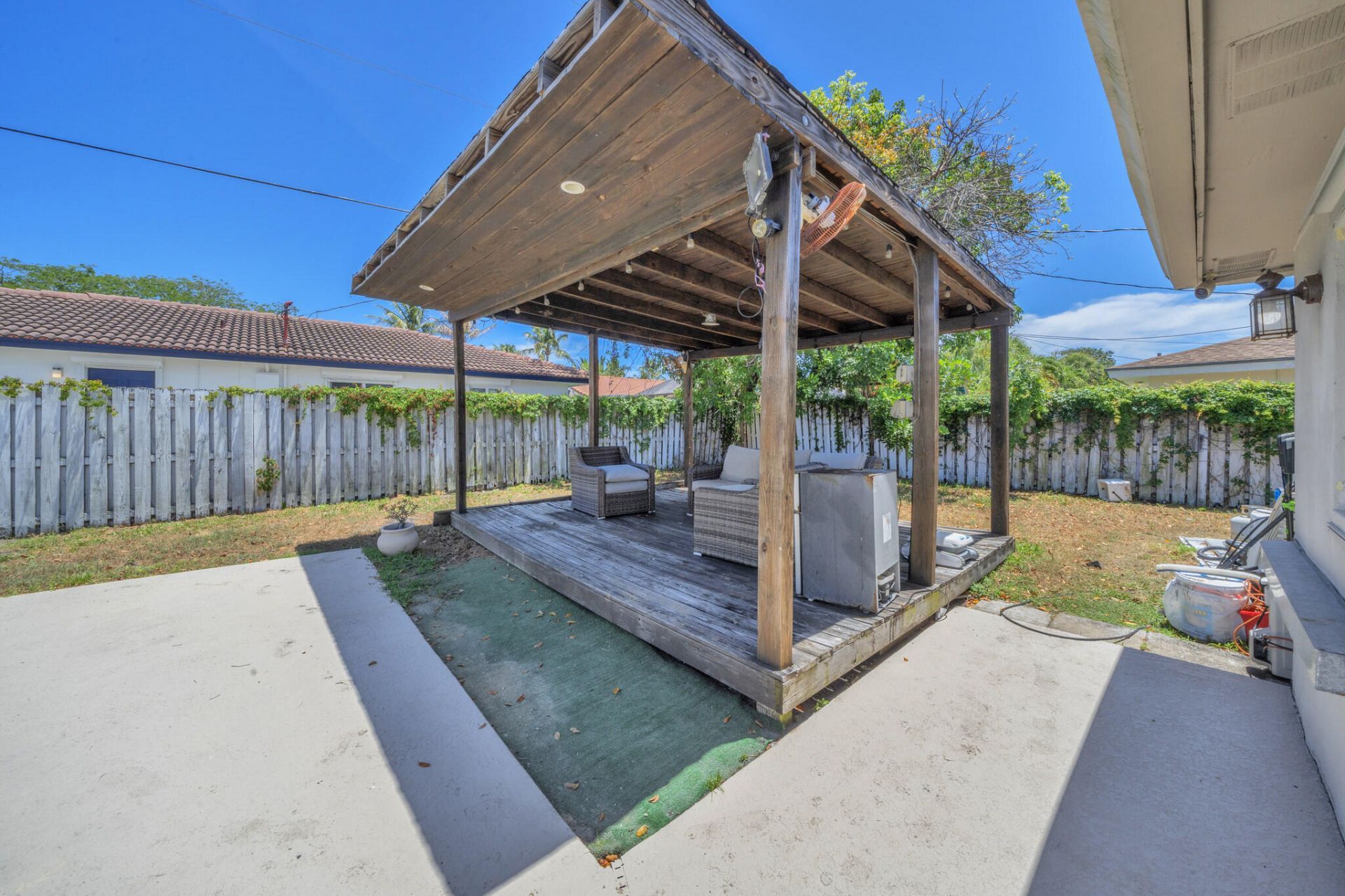 2298 NE 2nd Avenue, Boca Raton, FL 33431 Photo