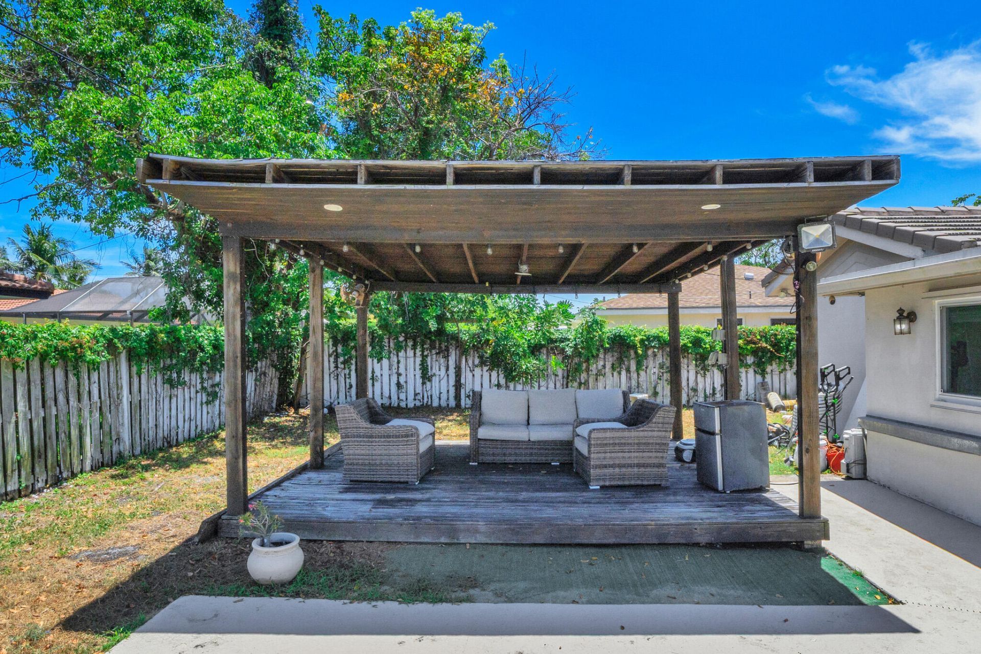 2298 NE 2nd Avenue, Boca Raton, FL 33431 Photo