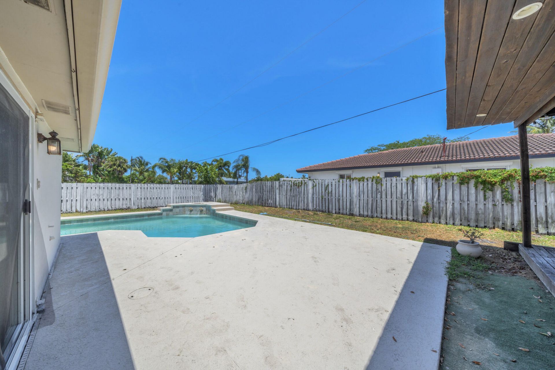 2298 NE 2nd Avenue, Boca Raton, FL 33431 Photo