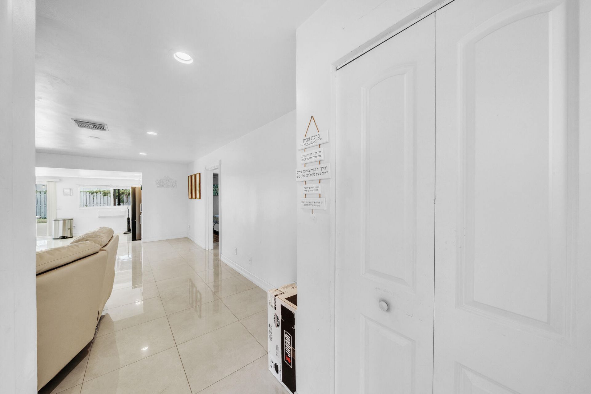 2298 NE 2nd Avenue, Boca Raton, FL 33431 Photo