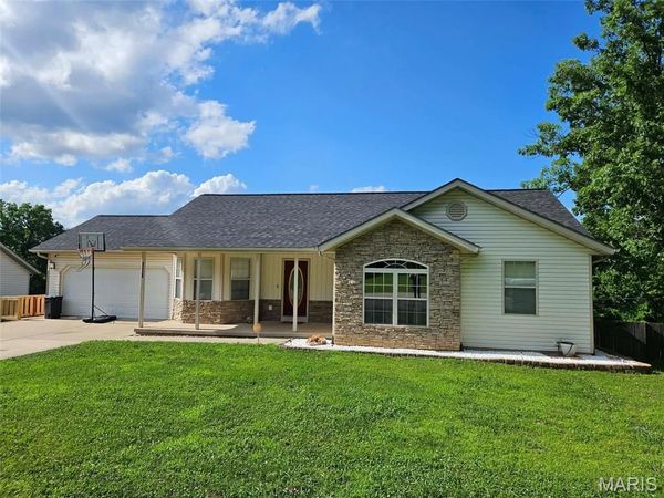 15630 Top Drive, St Robert, MO 65584