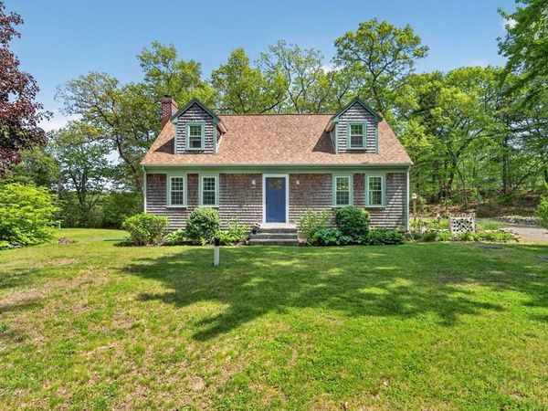 55 Lake Rd, Canton, MA 02021