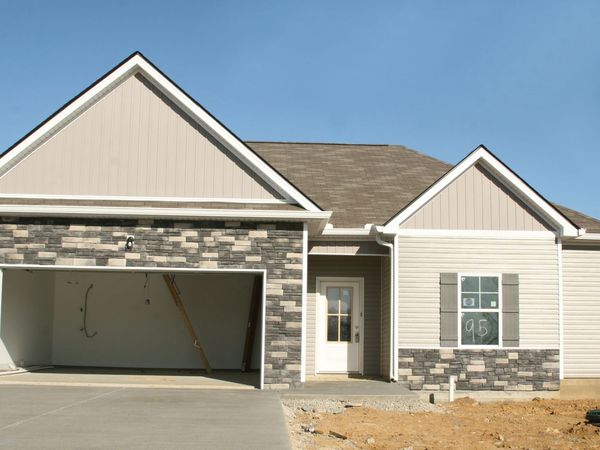 1209 Euclid , Murfreesboro, TN 37127