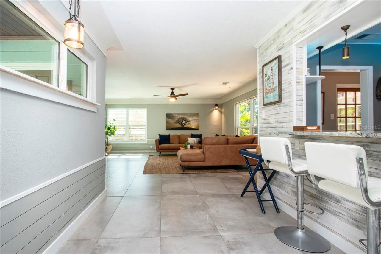 6109 Kracker Avenue , Gibsonton, FL 33534 Photo