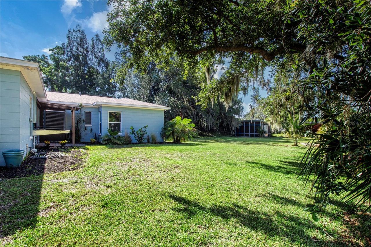 6109 Kracker Avenue , Gibsonton, FL 33534 Photo