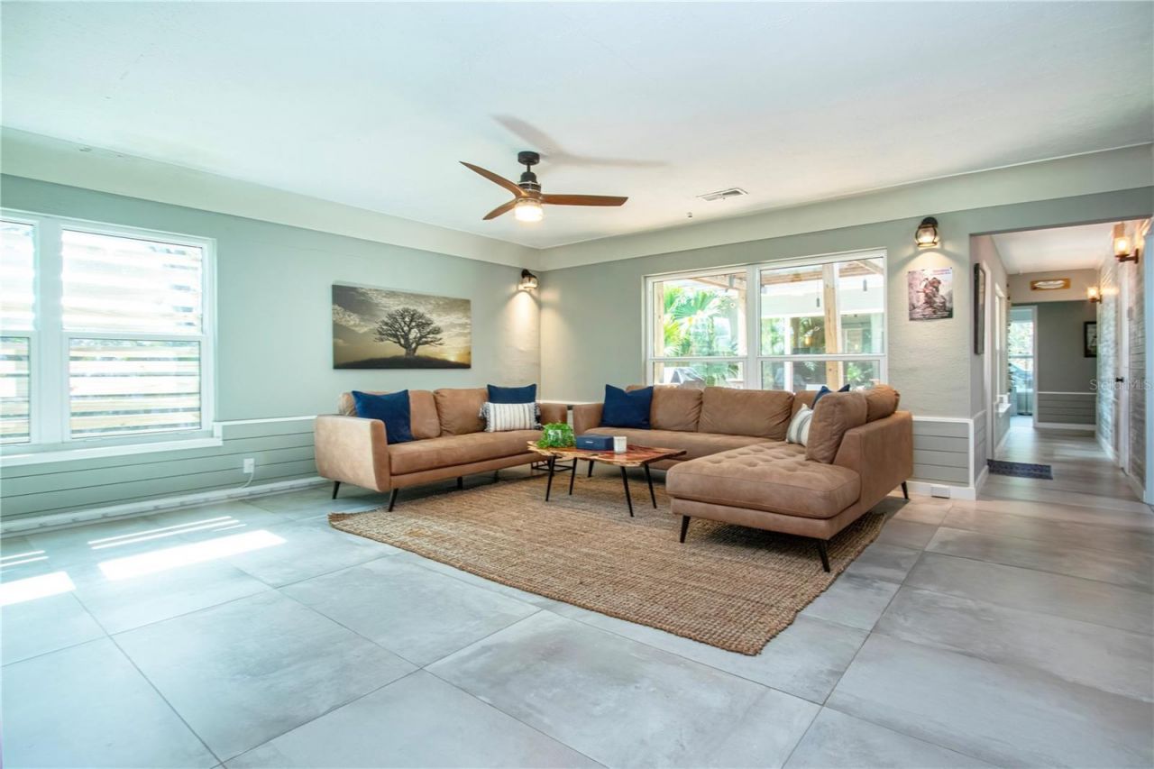 6109 Kracker Avenue , Gibsonton, FL 33534 Photo