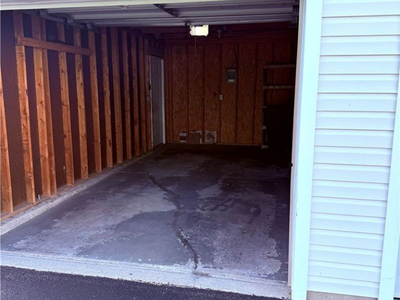 952 Hartford Village Boulevard, Columbus, OH 43228 Photo 22