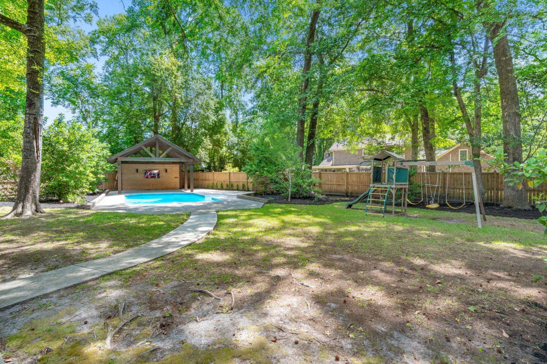 102 Caralana Circle Photo 42