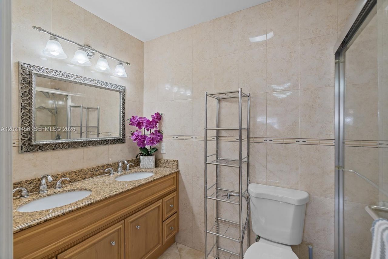 11860 SW 18th Terr , Unit 103, Miami, FL 33175 Photo