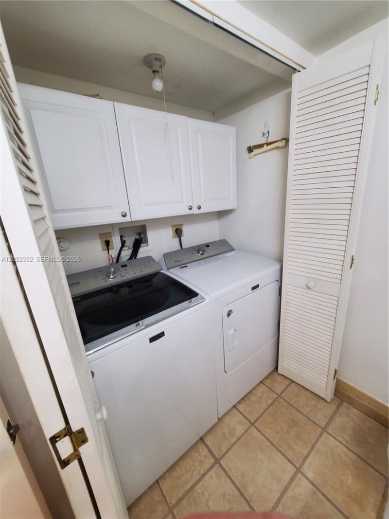 1660 Fairway Rd , Unit 1660, Pembroke Pines, FL 33026 Photo