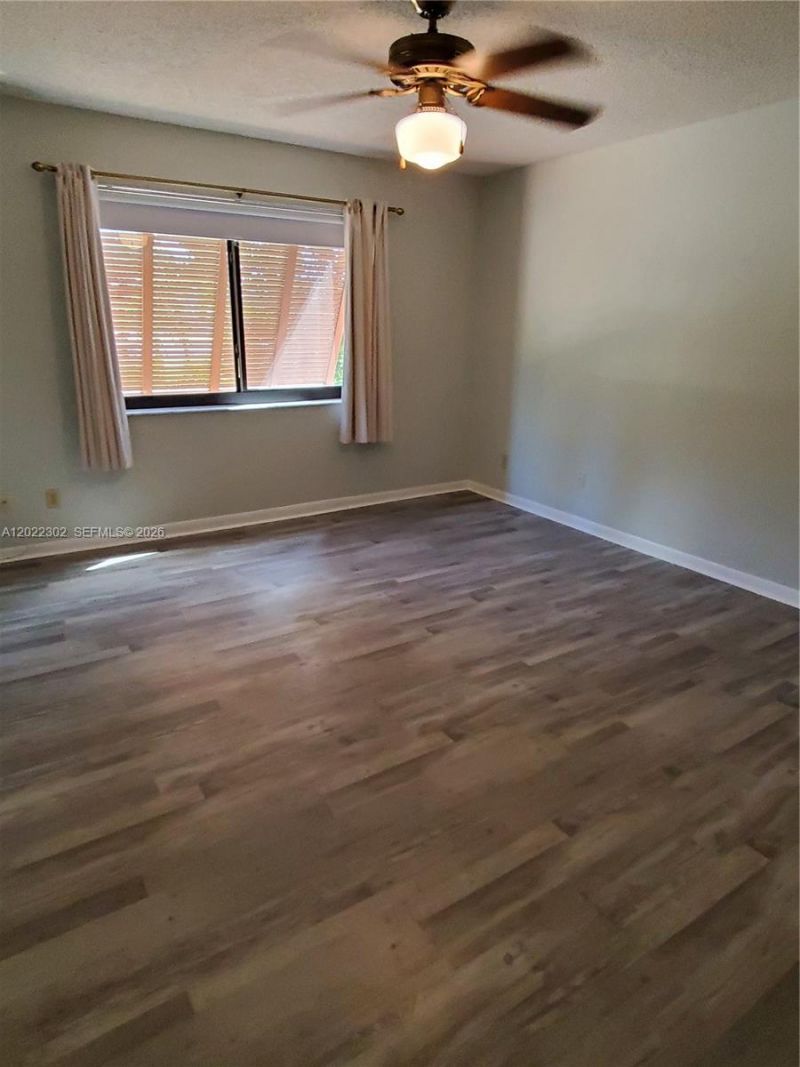 1660 Fairway Rd , Unit 1660, Pembroke Pines, FL 33026 Photo