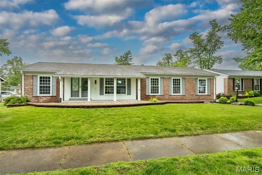 2111 Shoreham Drive , Florissant, MO 63033 Main Photo