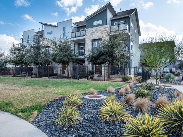 7204 Bassett CT, Austin, TX 78741