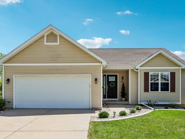 809 Brookstone Crest, Mount Horeb, WI 53572