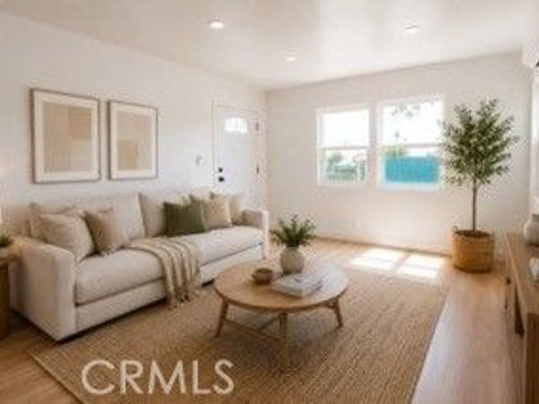 780 E Walton, Signal Hill, CA 90755