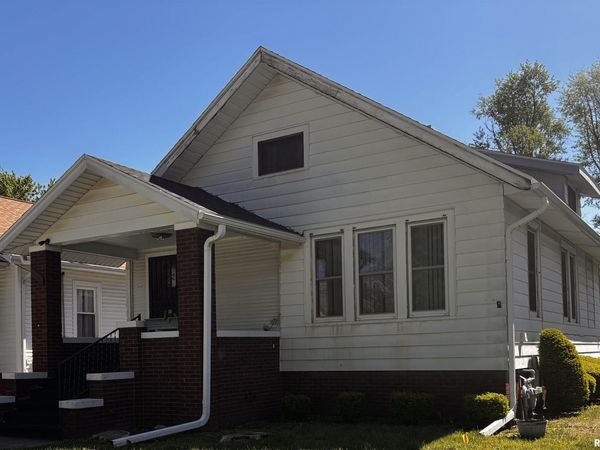 1267 FLORENCE Avenue, Galesburg, IL 61401