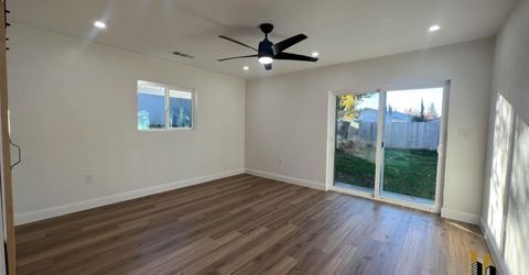 3962 44th St, Sacramento, CA 95820 Photo