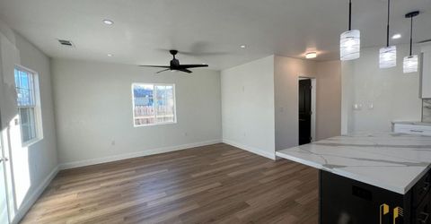 3962 44th St, Sacramento, CA 95820 Photo