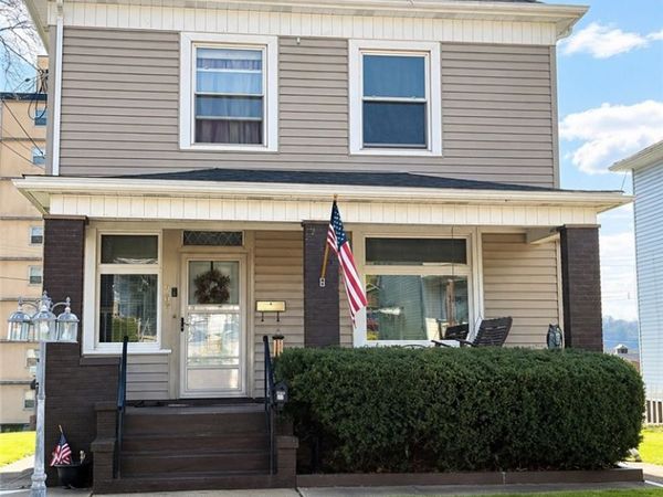 908 4th Avenue , Conway, PA 15027