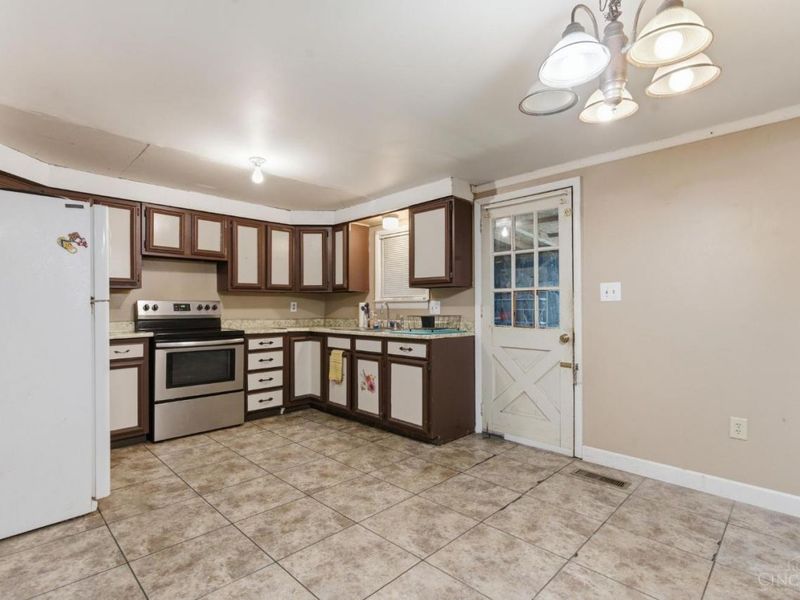280 N Wall Street, Wilmington, OH 45177 Photo 11