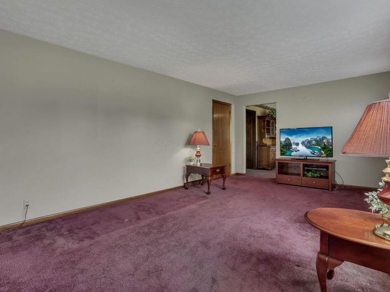 2466 Berne Street SE, Unit 8, Lancaster, OH 43130 Photo 10