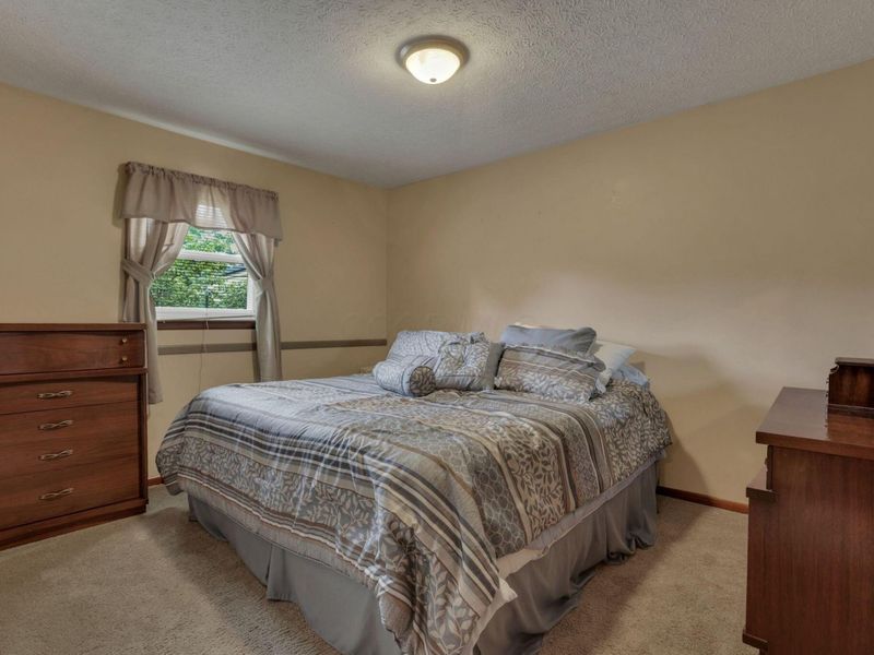 2466 Berne Street SE, Unit 8, Lancaster, OH 43130 Photo 19