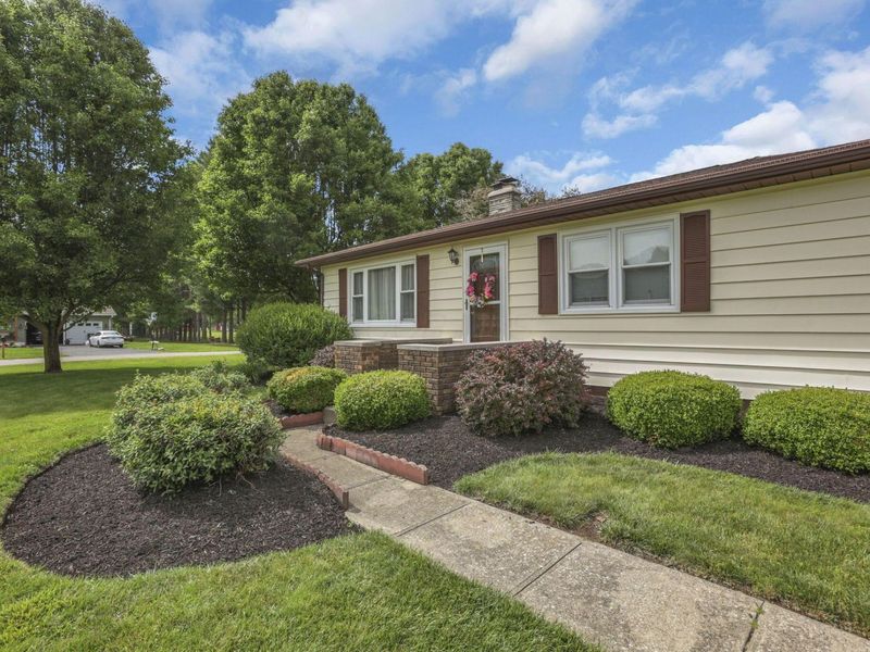 2466 Berne Street SE, Unit 8, Lancaster, OH 43130 Photo 5
