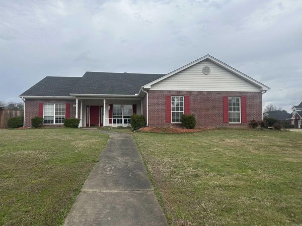 117 Grizzly Bear , White Hall, AR 71602