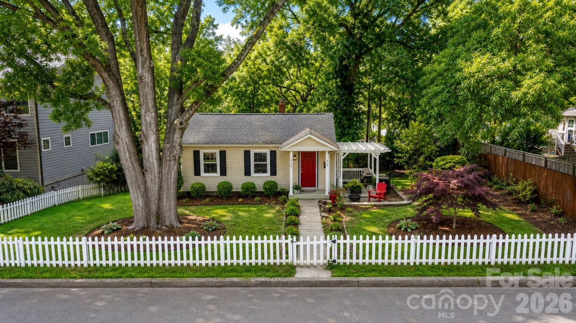 1712 Dunkirk Drive, Charlotte, NC 28203 Main Photo