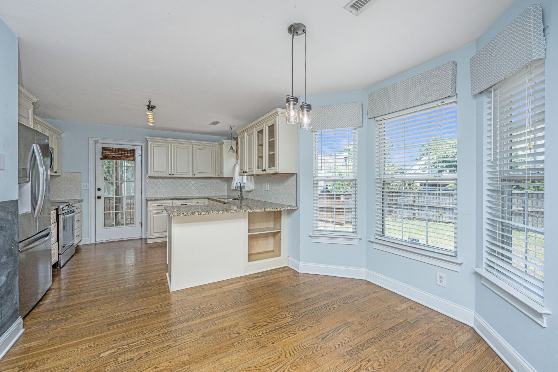 1097 Clearspring Drive Photo 11