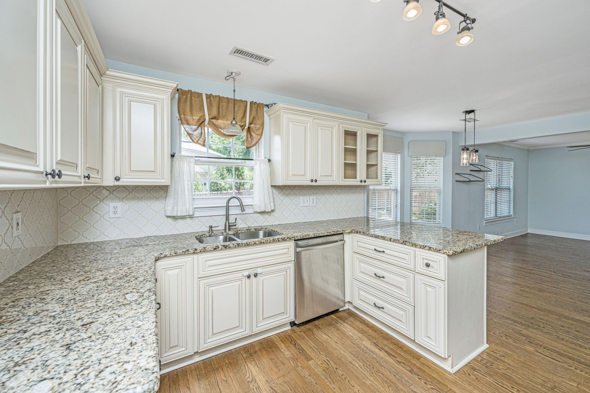 1097 Clearspring Drive Photo 18