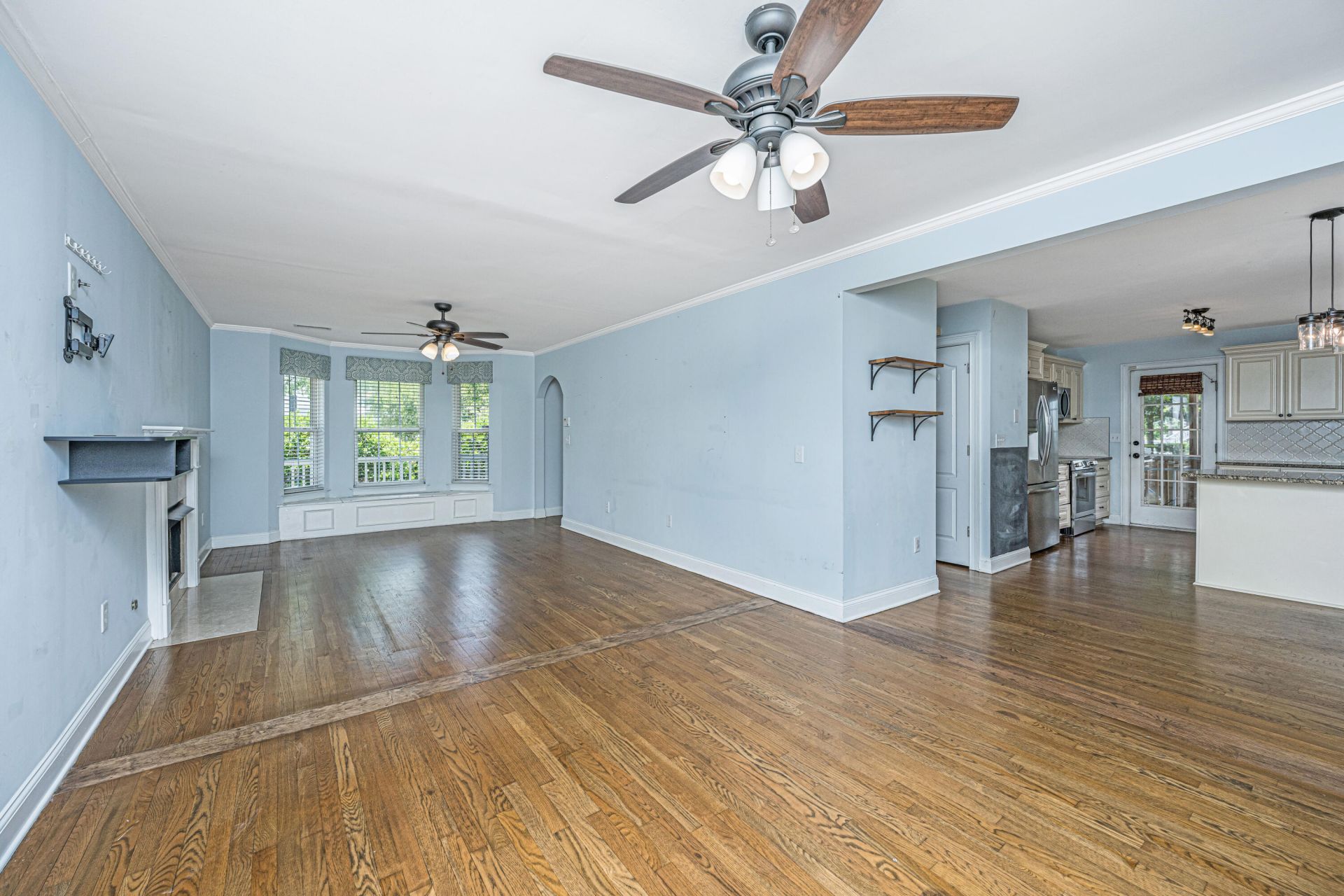 1097 Clearspring Drive Photo 7