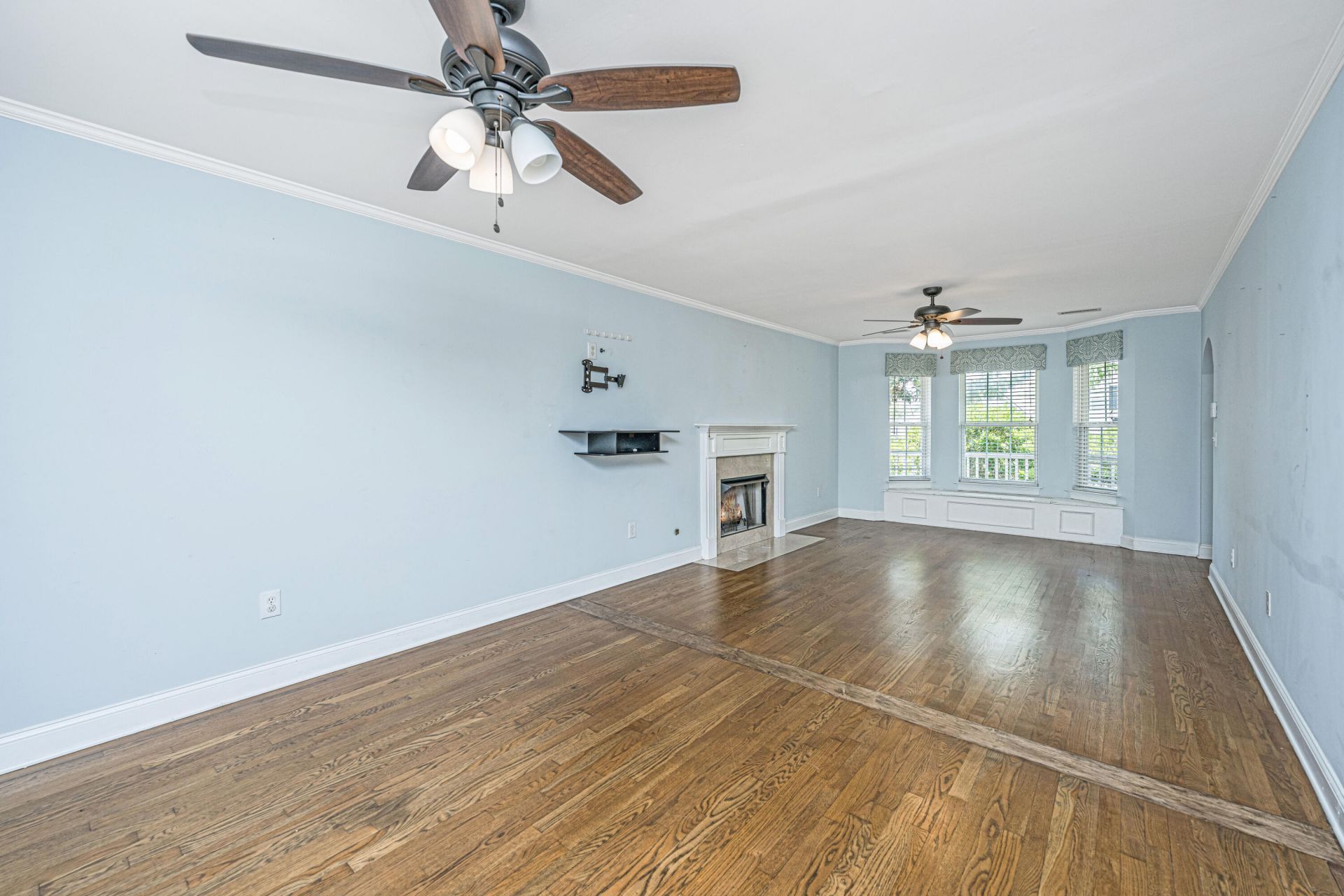 1097 Clearspring Drive Photo 8