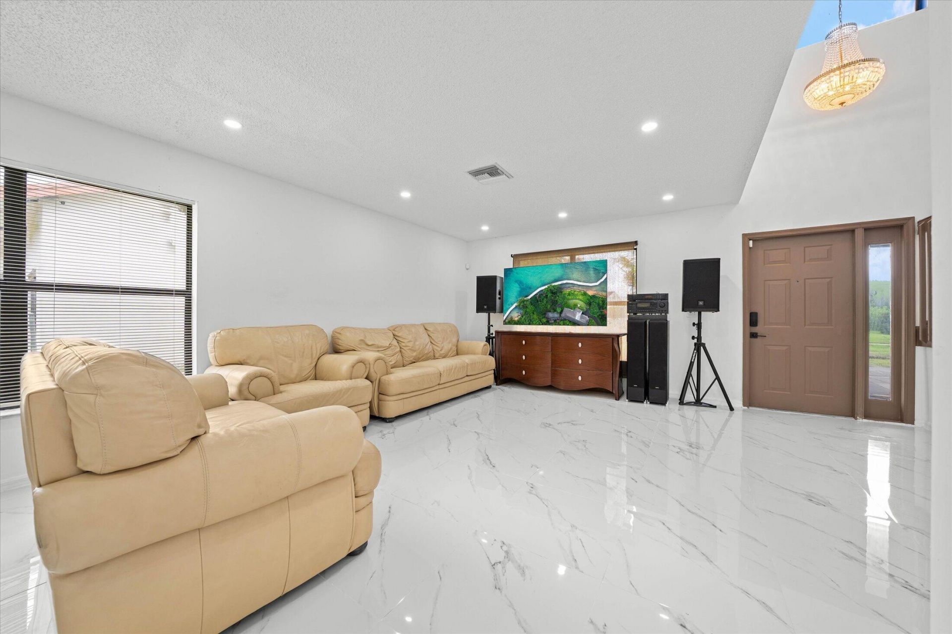 2340 Fairmont Avenue, Miramar, FL 33025 Photo