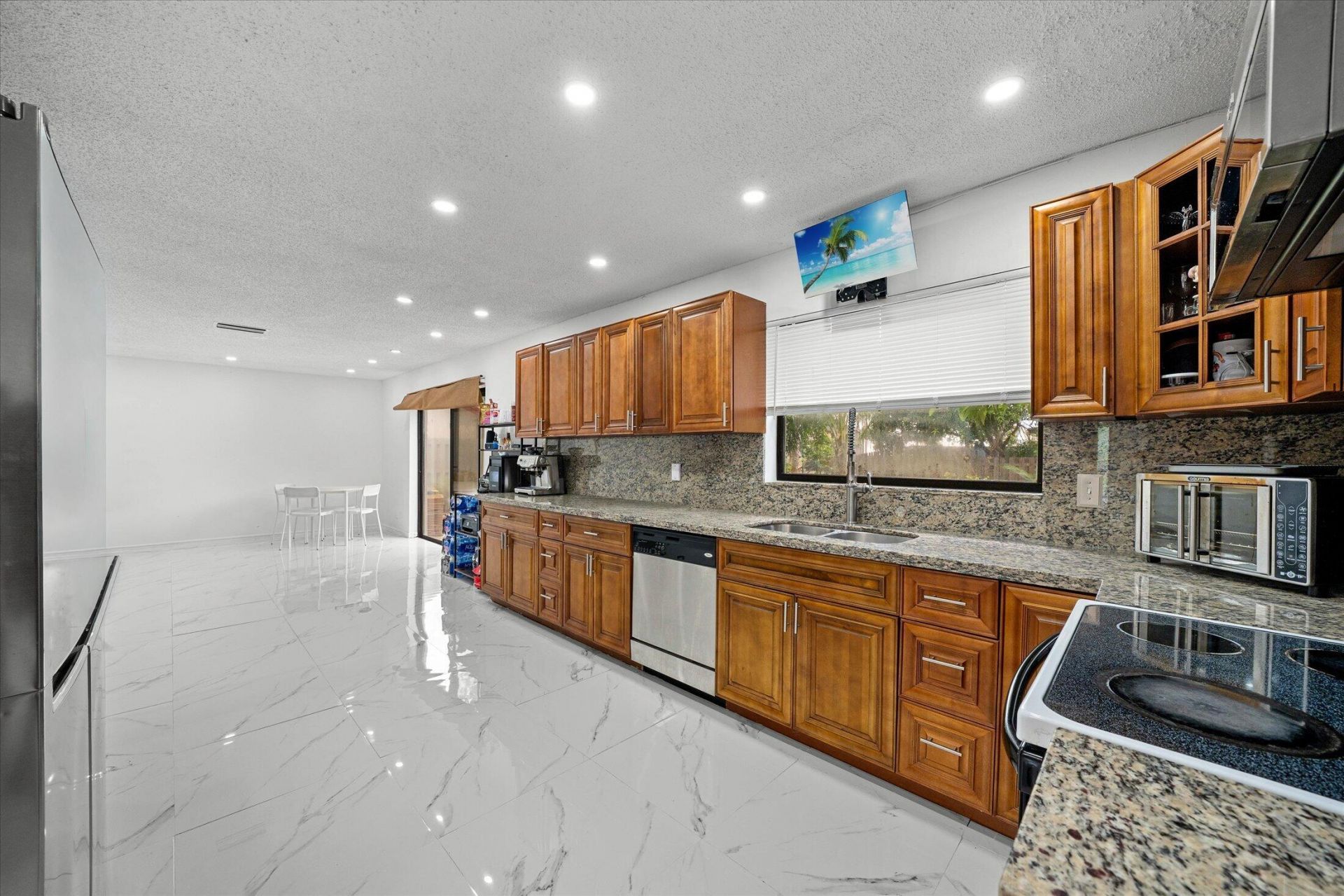 2340 Fairmont Avenue, Miramar, FL 33025 Photo