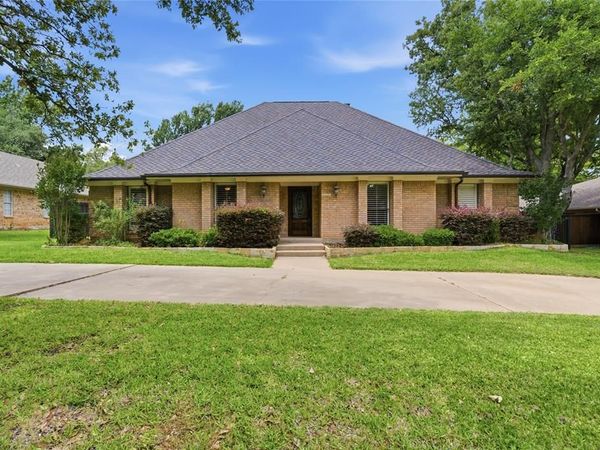 1515 Oak Forest Drive , Graham, TX 76450