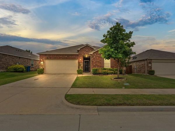 1716 Trace Drive, Aubrey, TX 76227