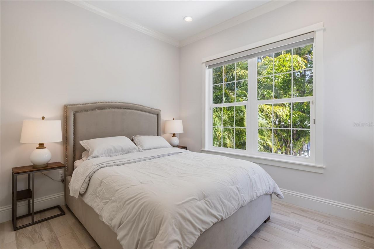 3919 Roberts Point Road, Sarasota, FL 34242 Photo