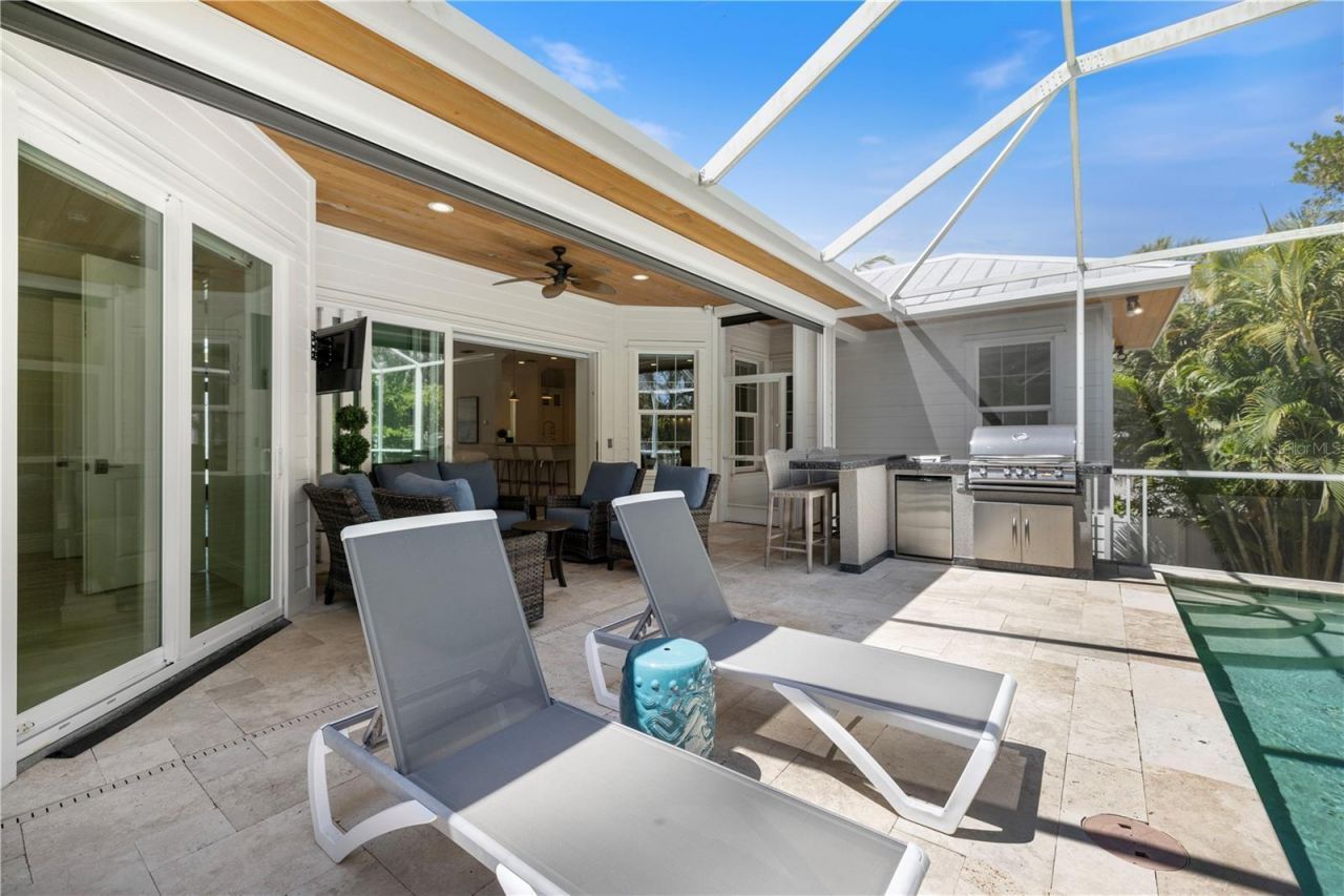 3919 Roberts Point Road, Sarasota, FL 34242 Photo